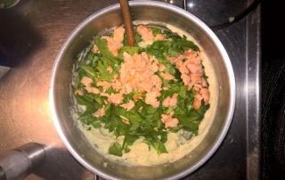 Mashed potatoes with smoked salmon and spinach