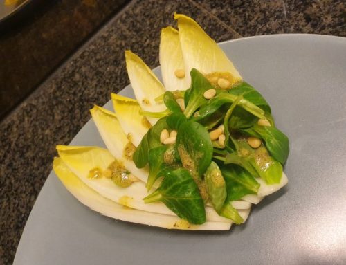 Chicory-lamb’s lettuce salad