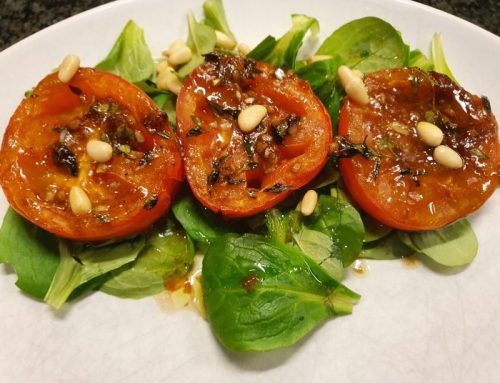 Grilled tomato salad